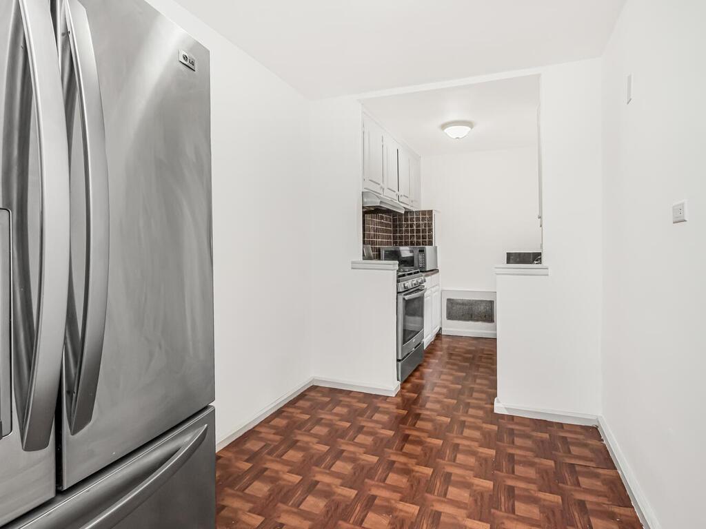 Coop Matthews  Bronx, NY 10462, MLS-815873-3