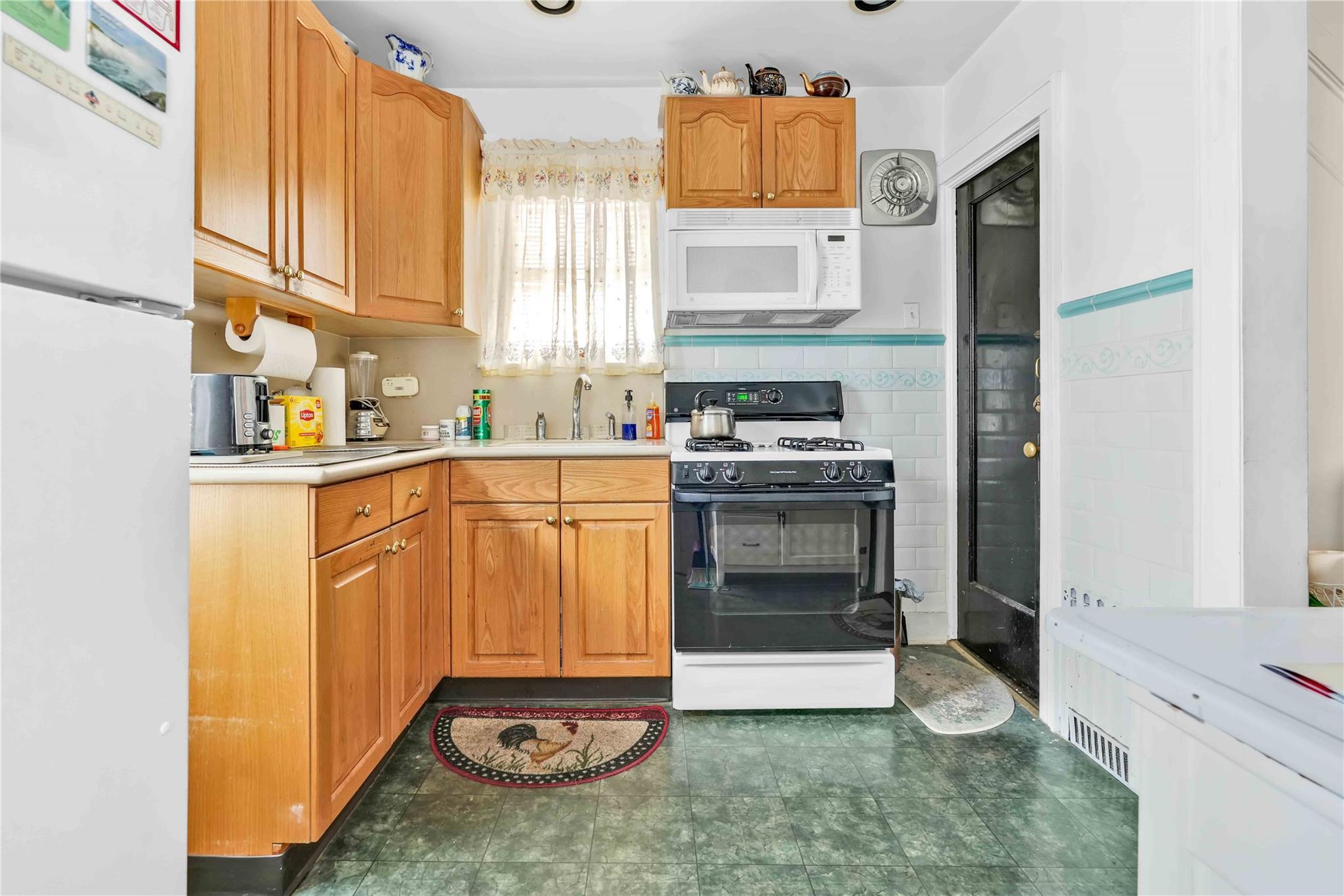 Single Family 166th  Queens, NY 11358, MLS-815902-11