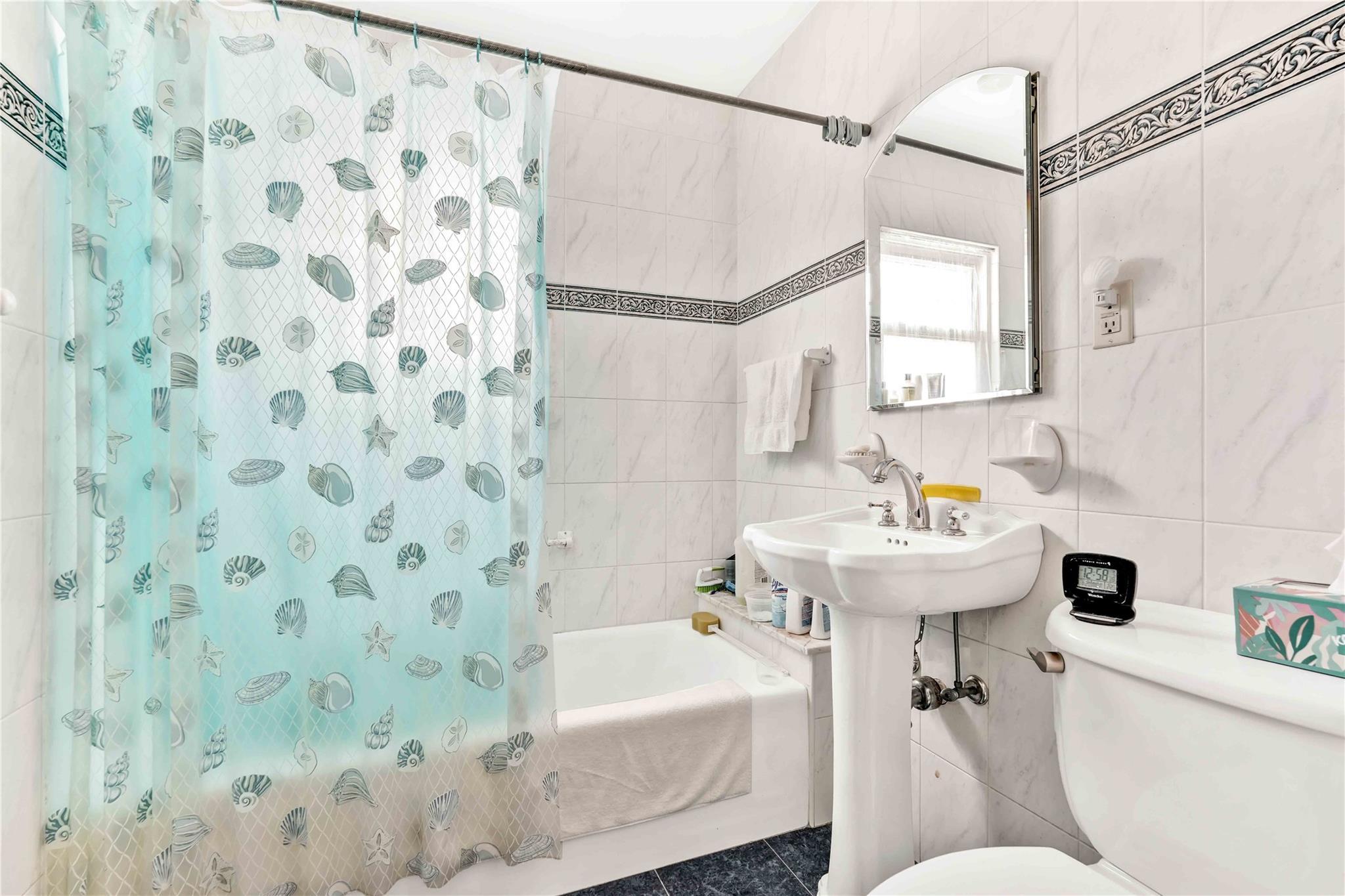 Single Family 166th  Queens, NY 11358, MLS-815902-13