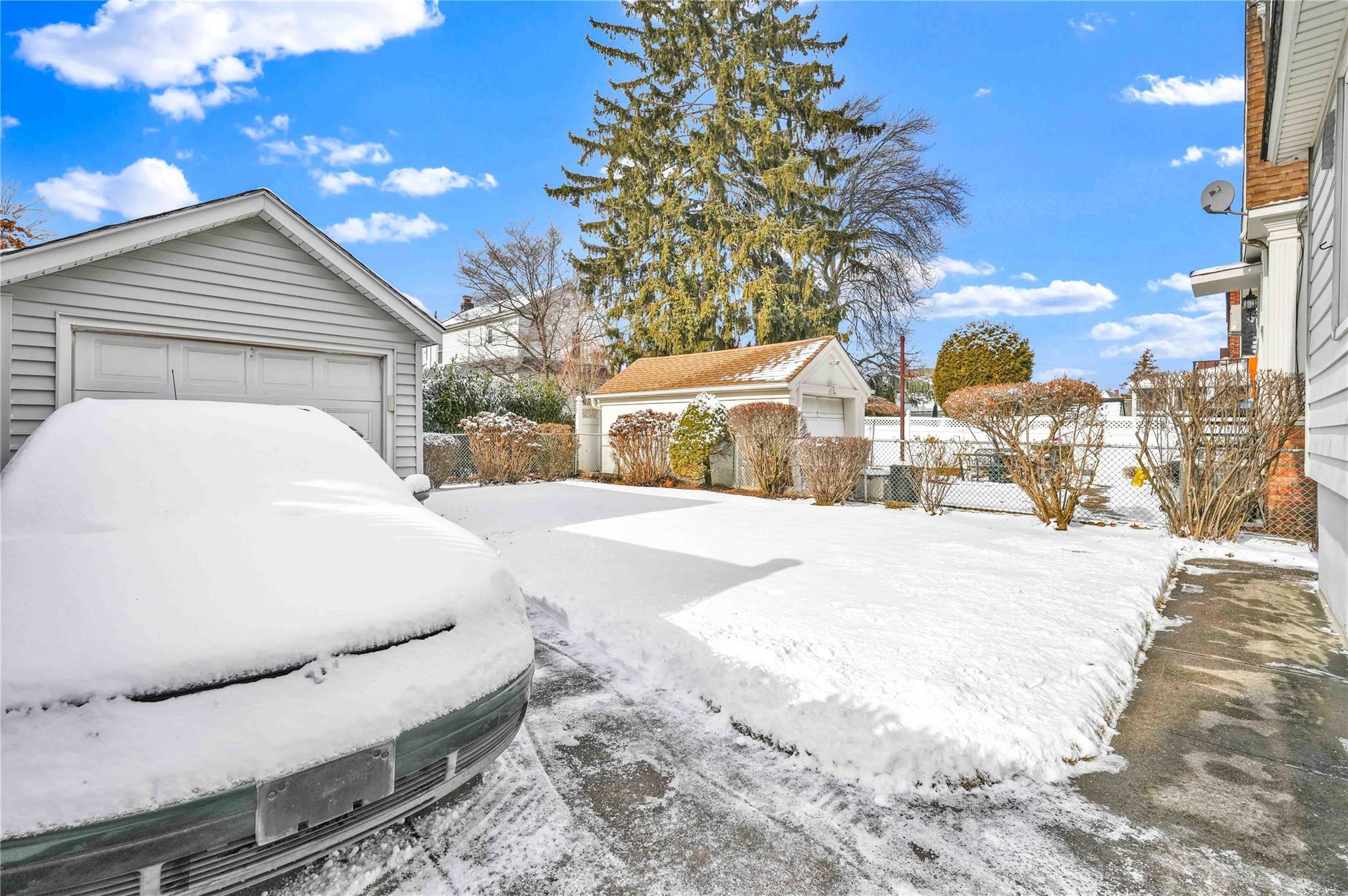 Single Family 166th  Queens, NY 11358, MLS-815902-22