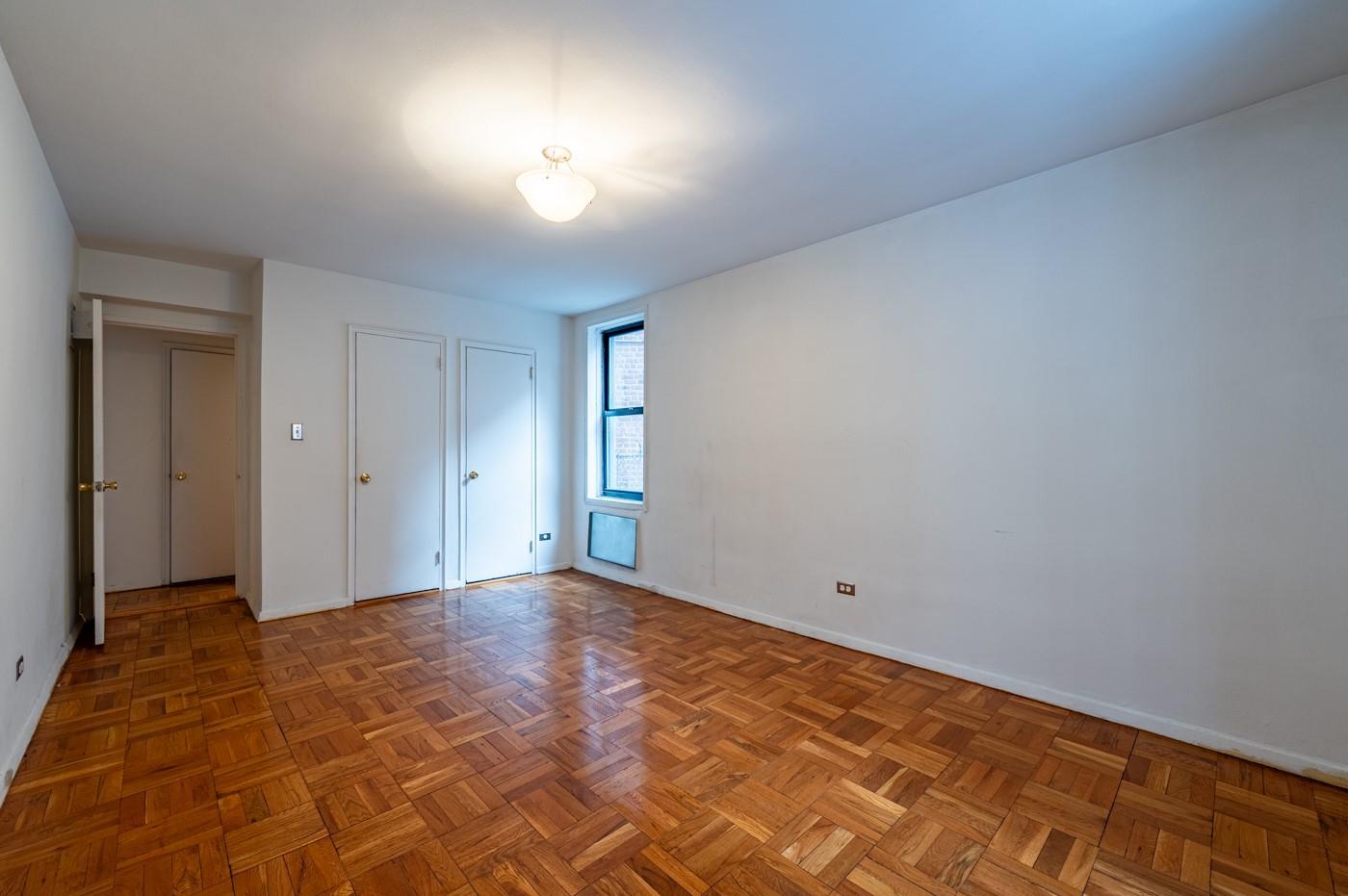 Coop Matthews  Bronx, NY 10462, MLS-815968-10