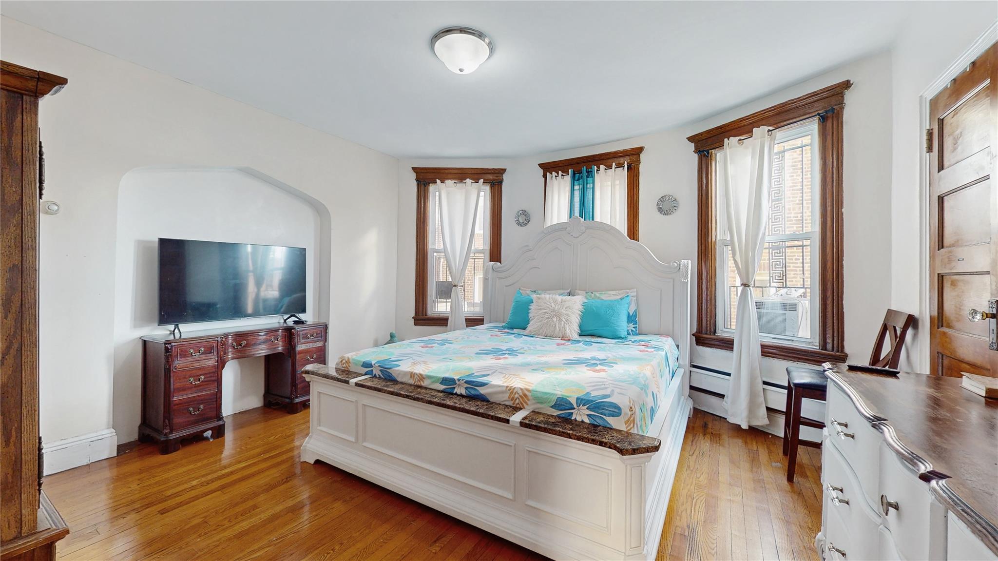 Single Family Buell  Queens, NY 11369, MLS-815983-12