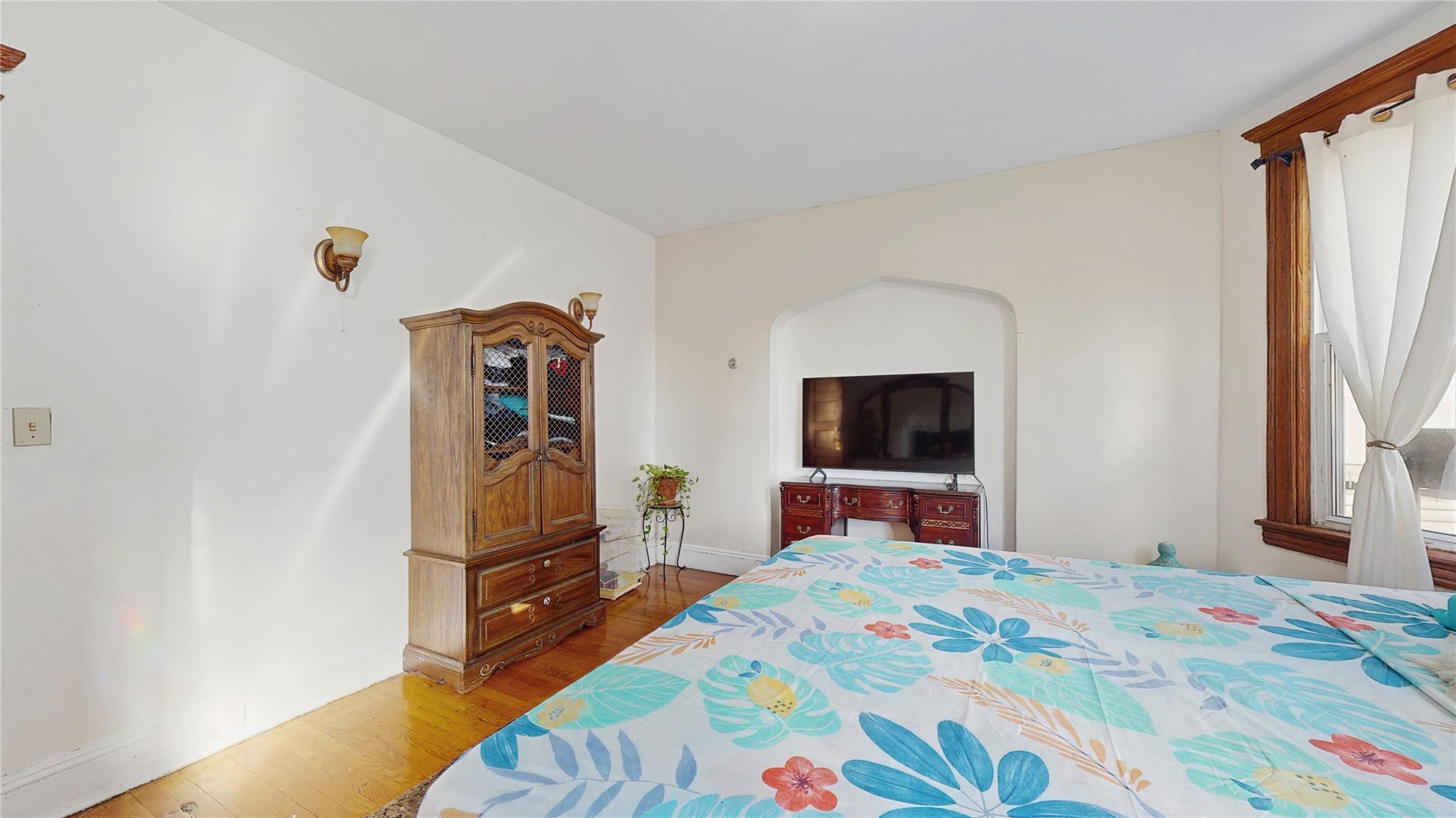 Single Family Buell  Queens, NY 11369, MLS-815983-13