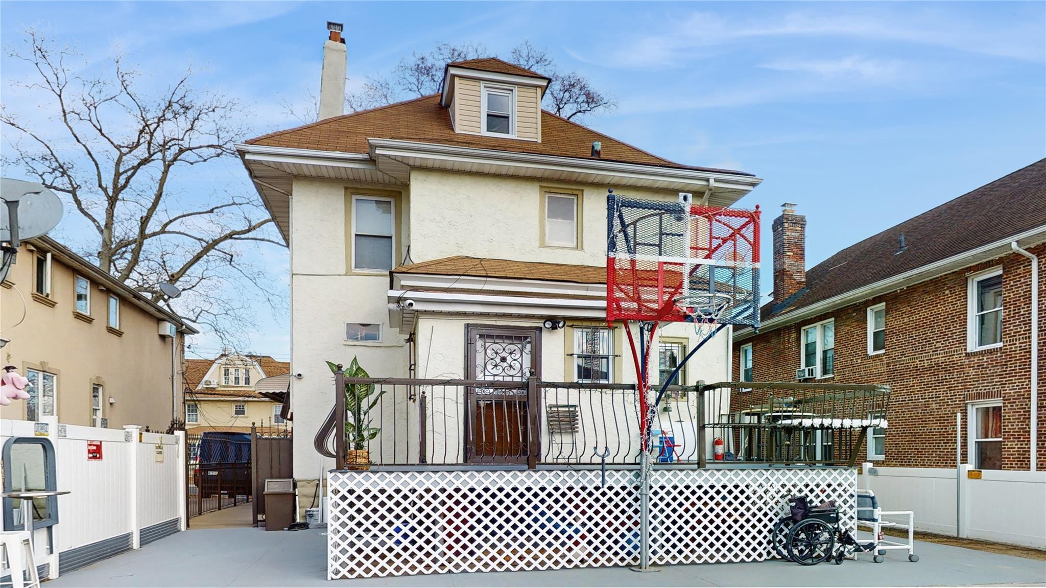 Single Family Buell  Queens, NY 11369, MLS-815983-39