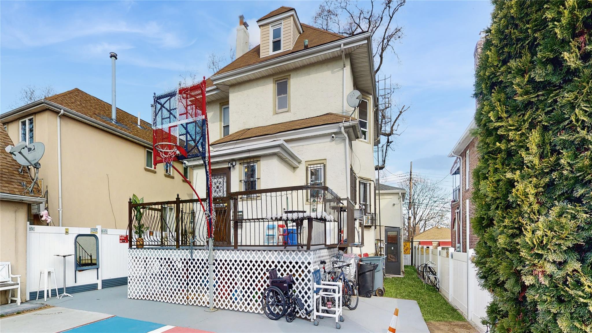 Single Family Buell  Queens, NY 11369, MLS-815983-40