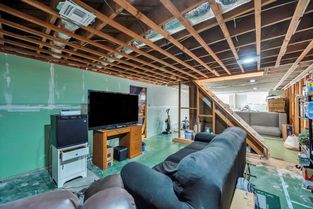 Single Family Evergreen  Suffolk County, NY 11940, MLS-816023-20
