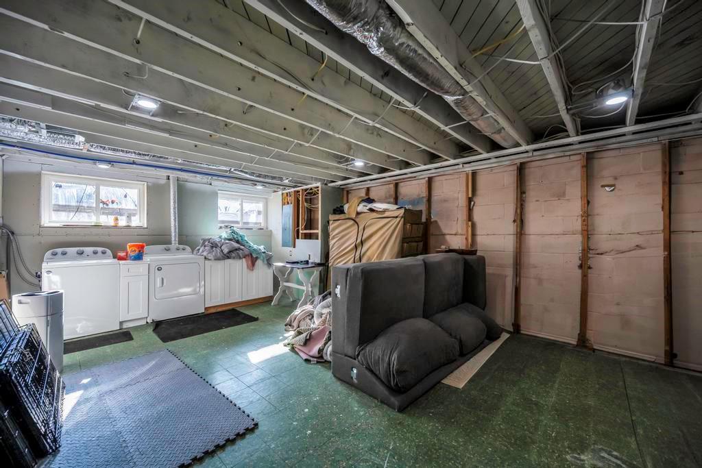 Single Family Evergreen  Suffolk County, NY 11940, MLS-816023-21