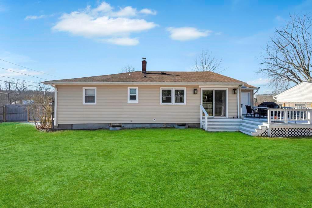 Single Family Evergreen  Suffolk County, NY 11940, MLS-816023-24