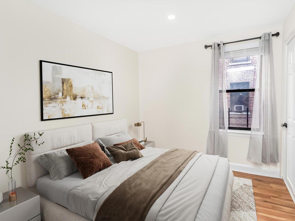 Apartment 240th.  Bronx, NY 10463, MLS-816070-10