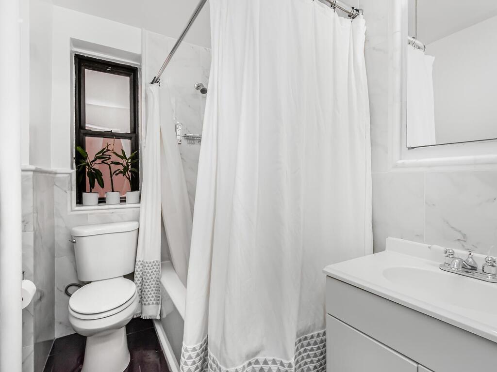 Apartment 240th.  Bronx, NY 10463, MLS-816070-12