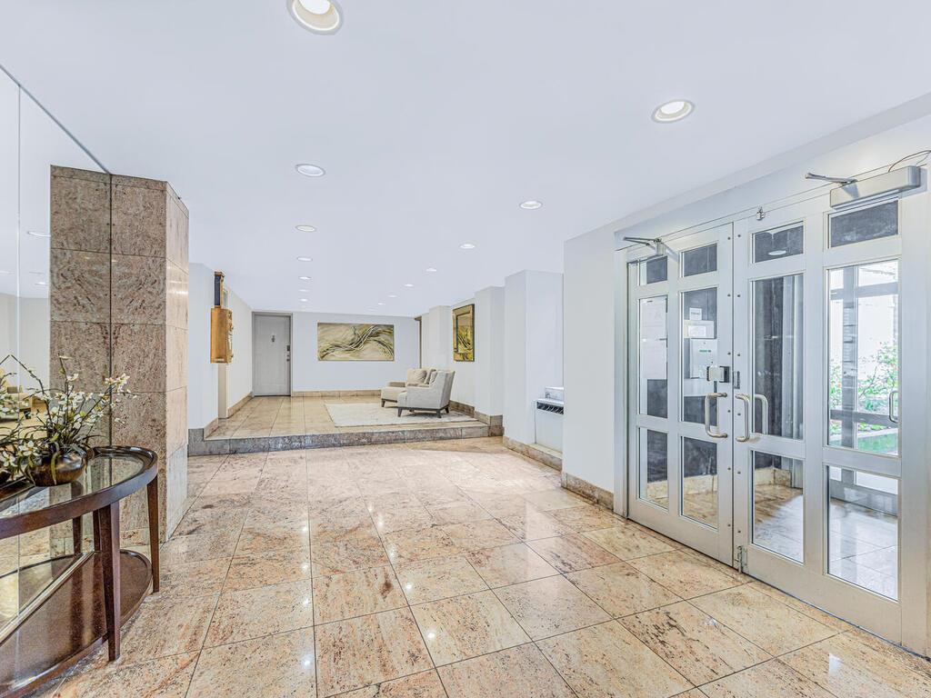 Apartment 240th.  Bronx, NY 10463, MLS-816070-16