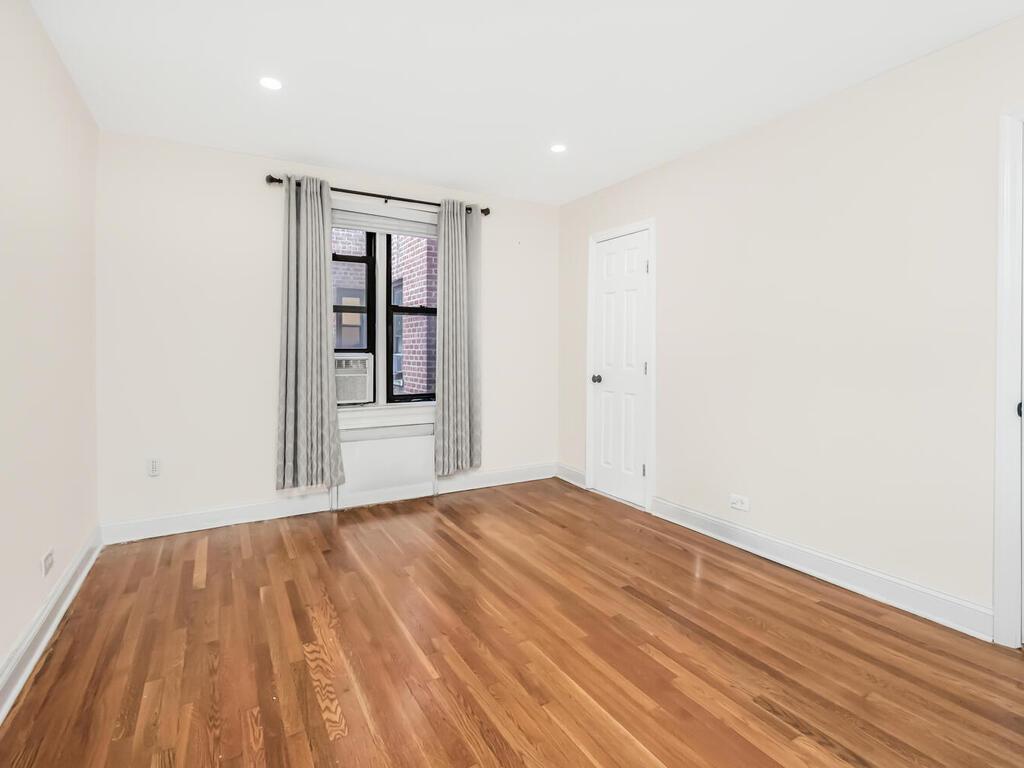 Apartment 240th.  Bronx, NY 10463, MLS-816070-7