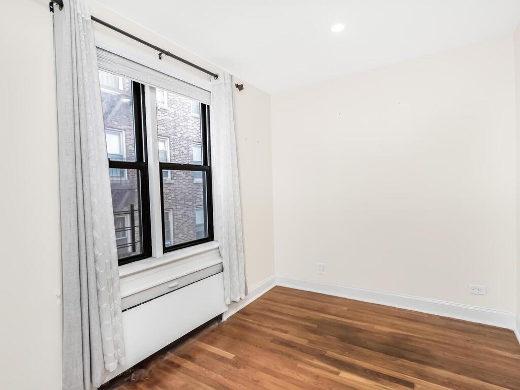 Apartment 240th.  Bronx, NY 10463, MLS-816070-9