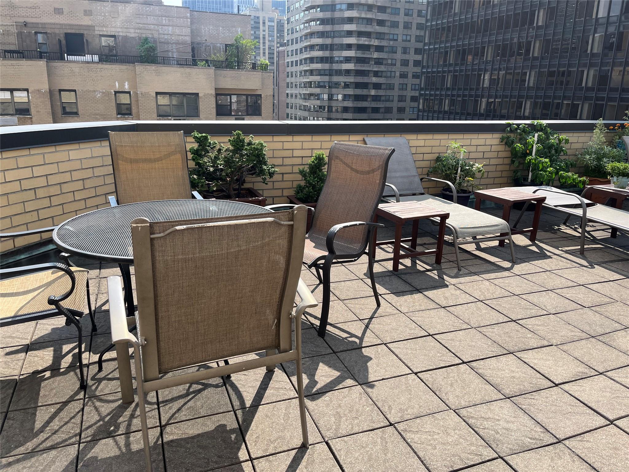Coop 48th  Manhattan, NY 10017, MLS-816074-19