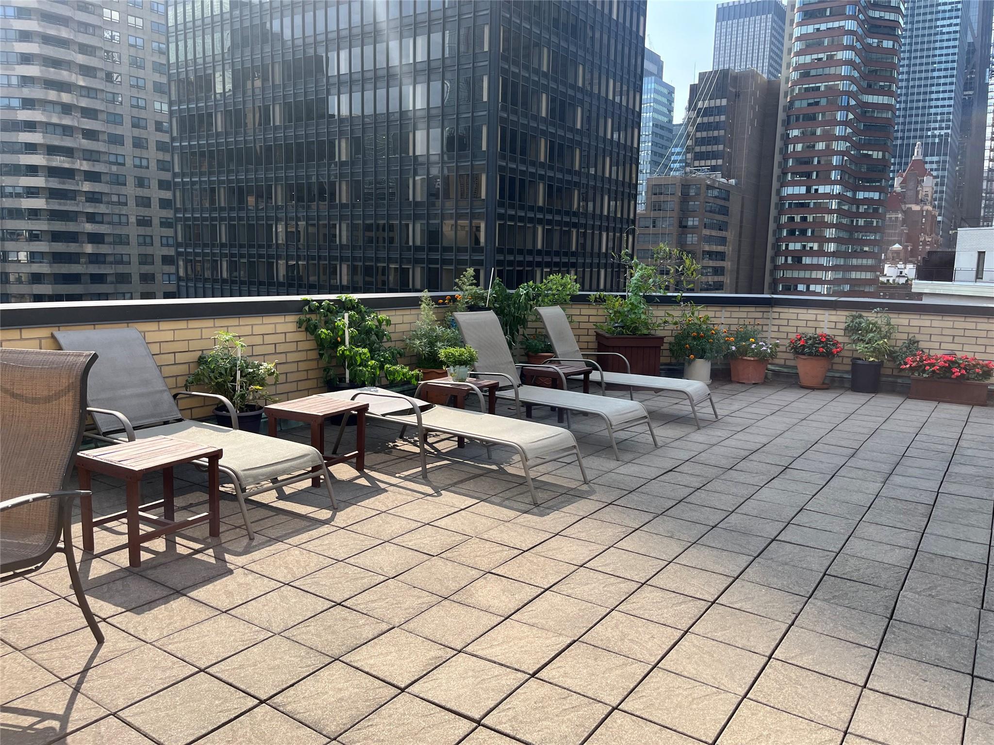 Coop 48th  Manhattan, NY 10017, MLS-816074-20