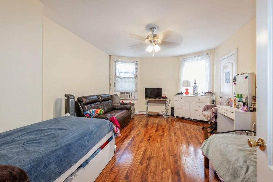 Single Family Beverley  Brooklyn, NY 11218, MLS-816106-13