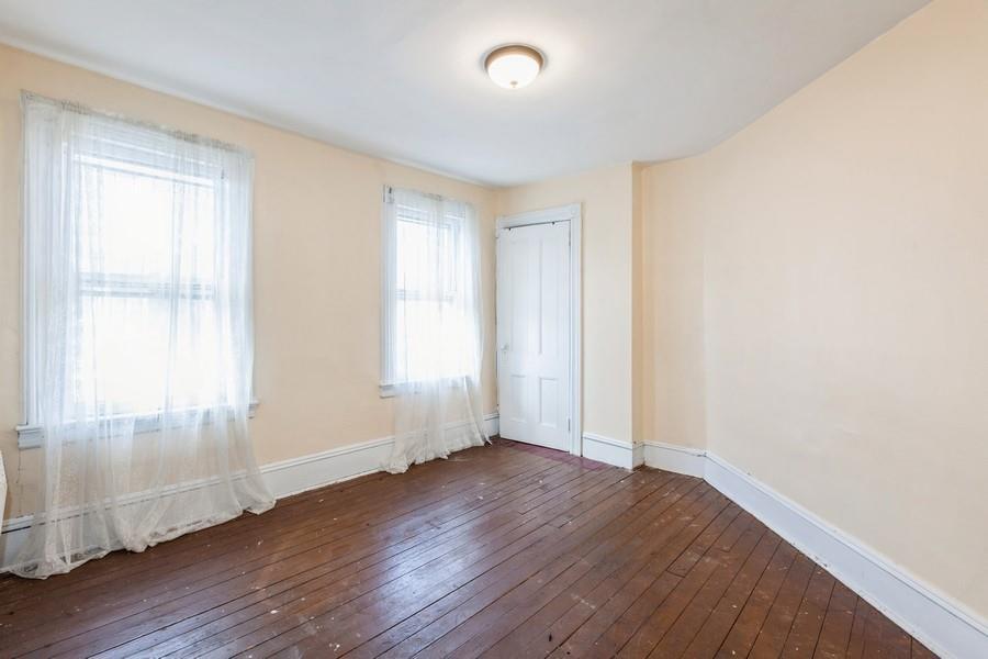 Single Family Beverley  Brooklyn, NY 11218, MLS-816106-17