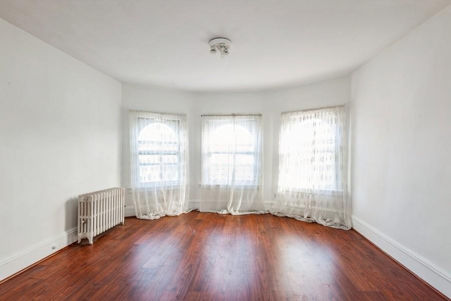 Single Family Beverley  Brooklyn, NY 11218, MLS-816106-19