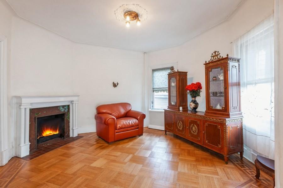 Single Family Beverley  Brooklyn, NY 11218, MLS-816106-6