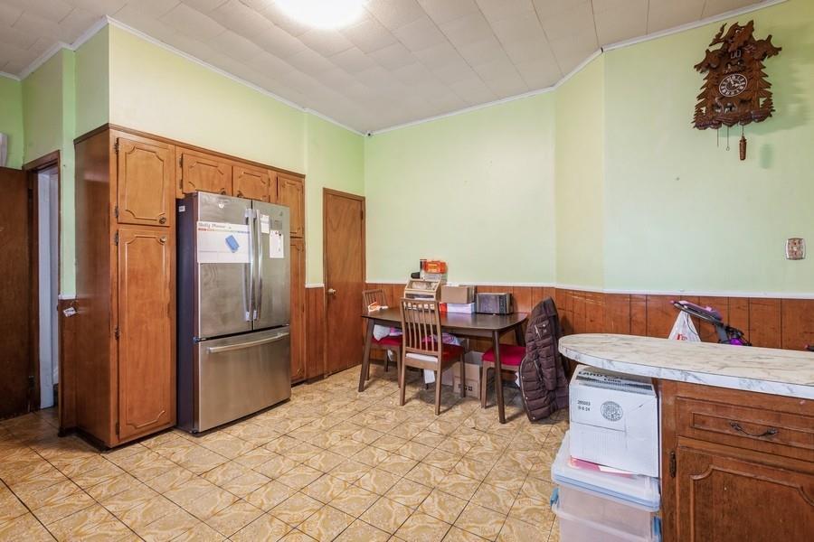 Single Family Beverley  Brooklyn, NY 11218, MLS-816106-9
