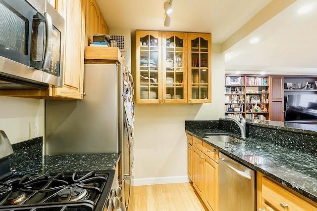Coop 66  Manhattan, NY 10065, MLS-816150-3