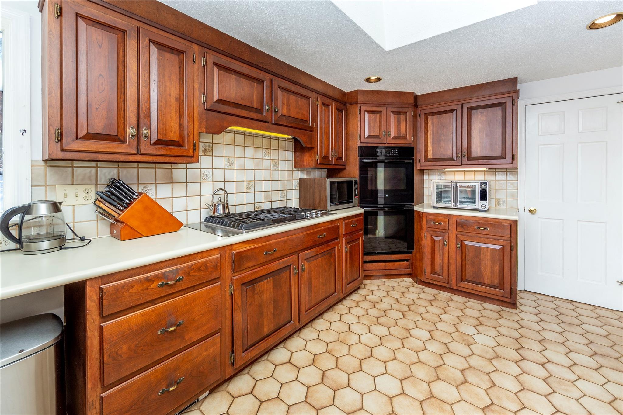 Single Family Quaker Hill  Dutchess County, NY 12564, MLS-816184-13