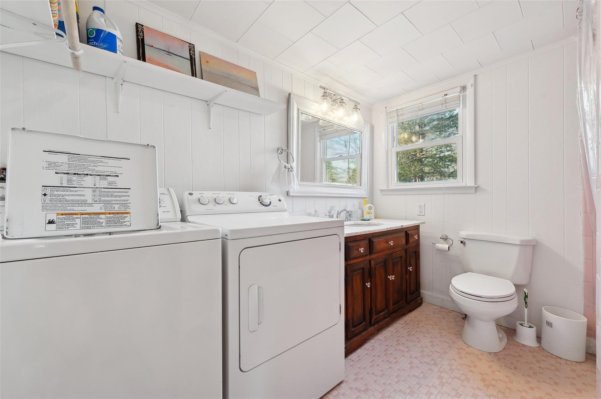 Single Family Estate  Suffolk County, NY 11934, MLS-816219-21