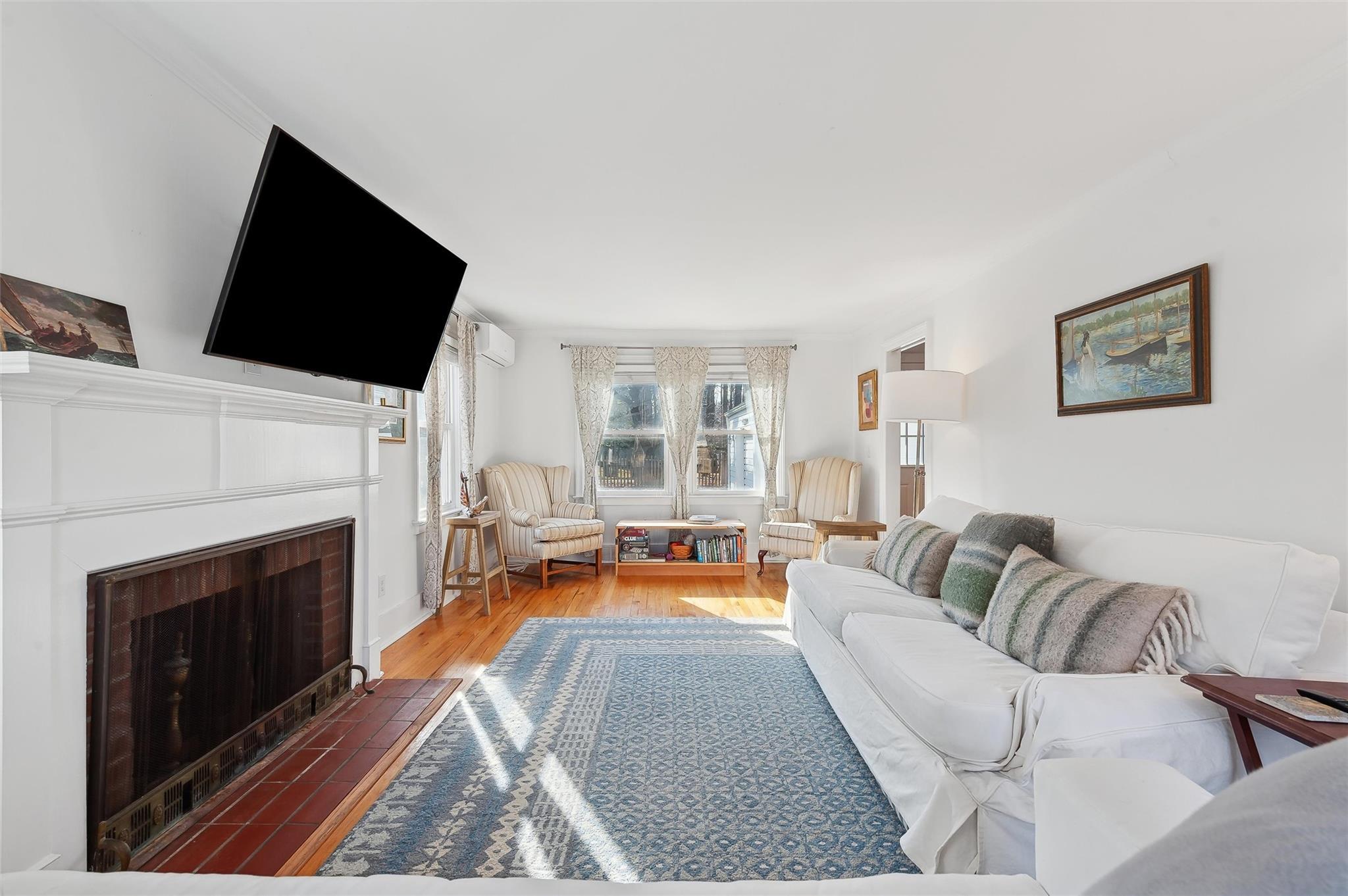 Single Family Estate  Suffolk County, NY 11934, MLS-816219-9