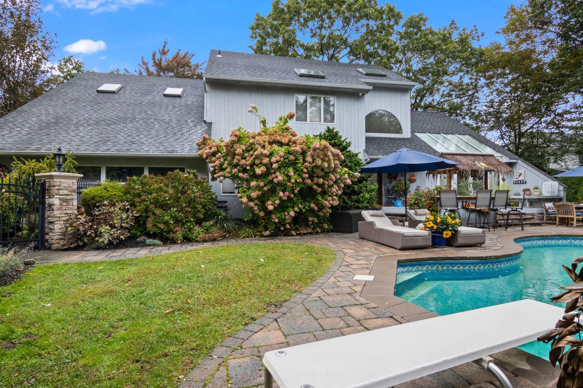 Single Family Bluffview  Suffolk County, NY 11764, MLS-816246-12