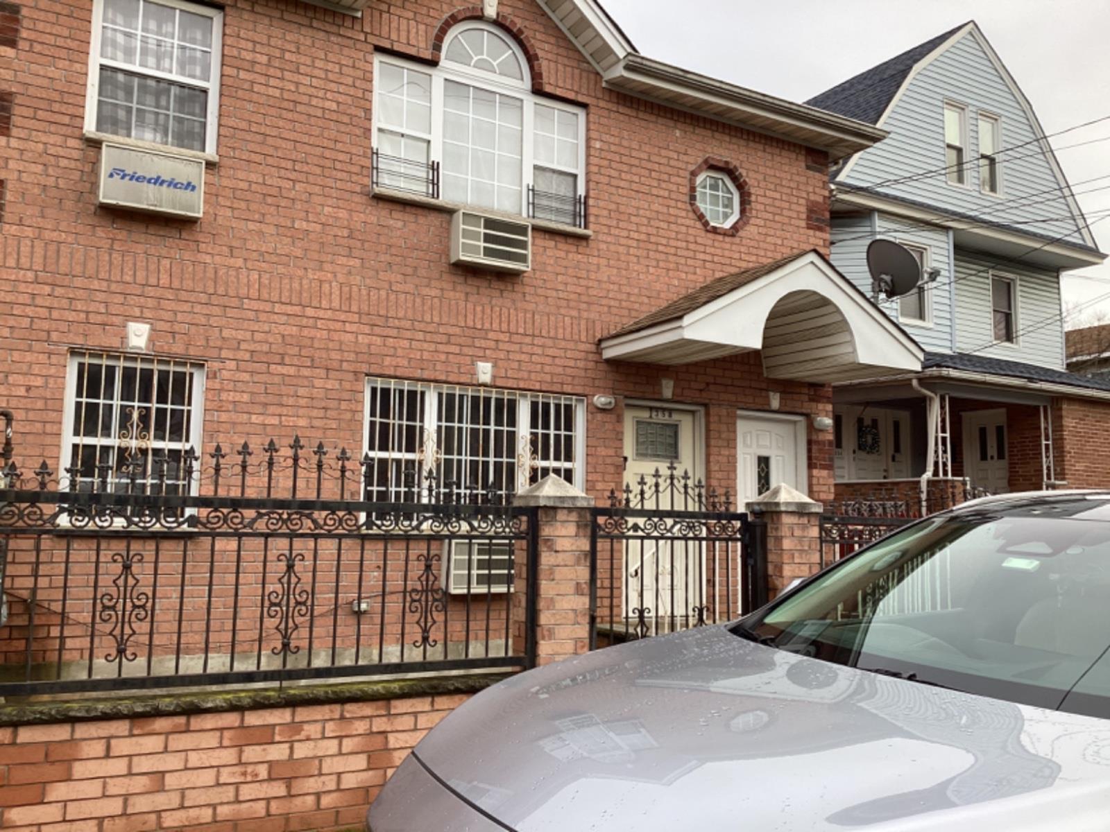 Single Family Pinson  Queens, NY 11691, MLS-816254-2