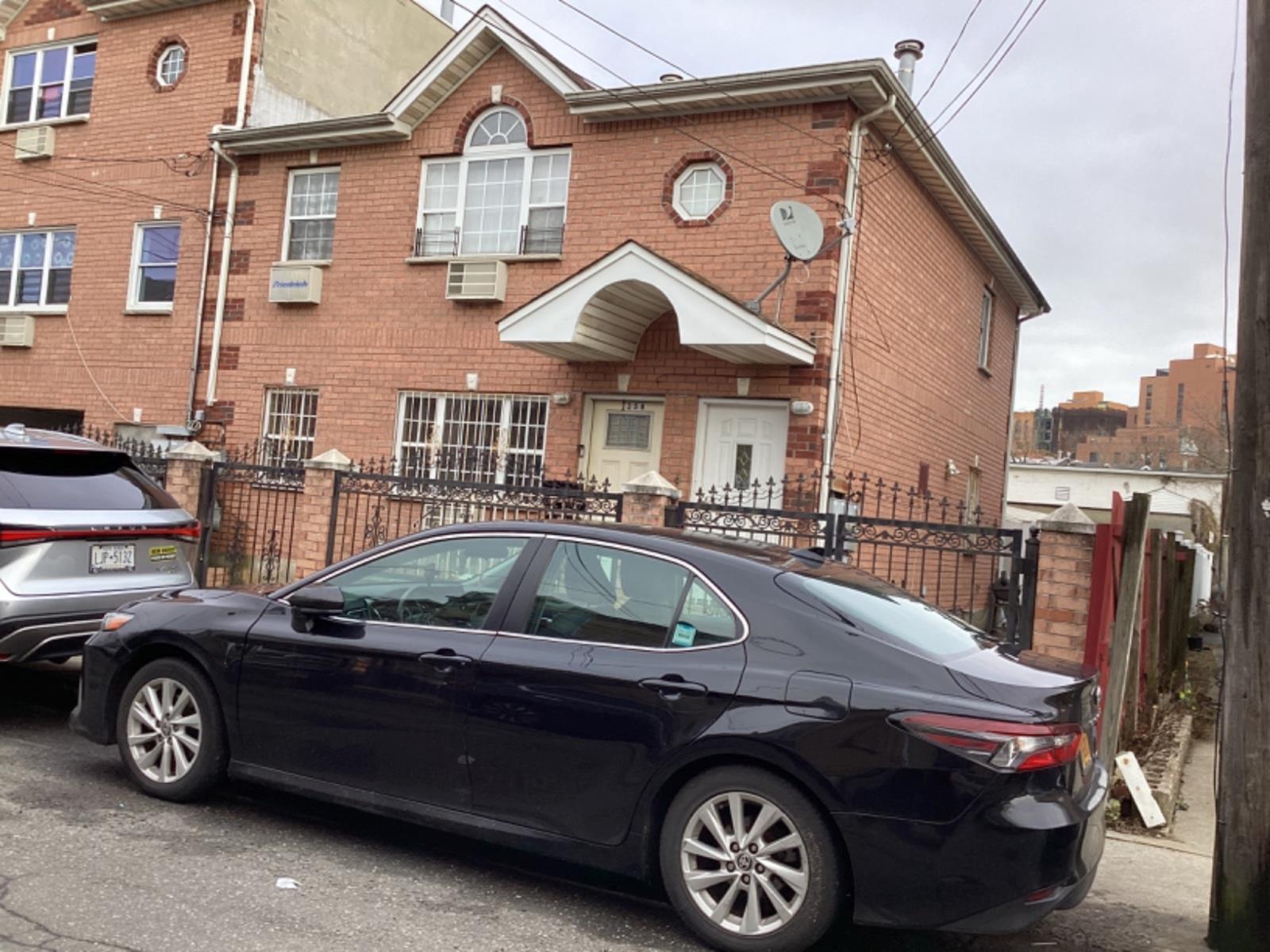 Single Family Pinson  Queens, NY 11691, MLS-816254-3