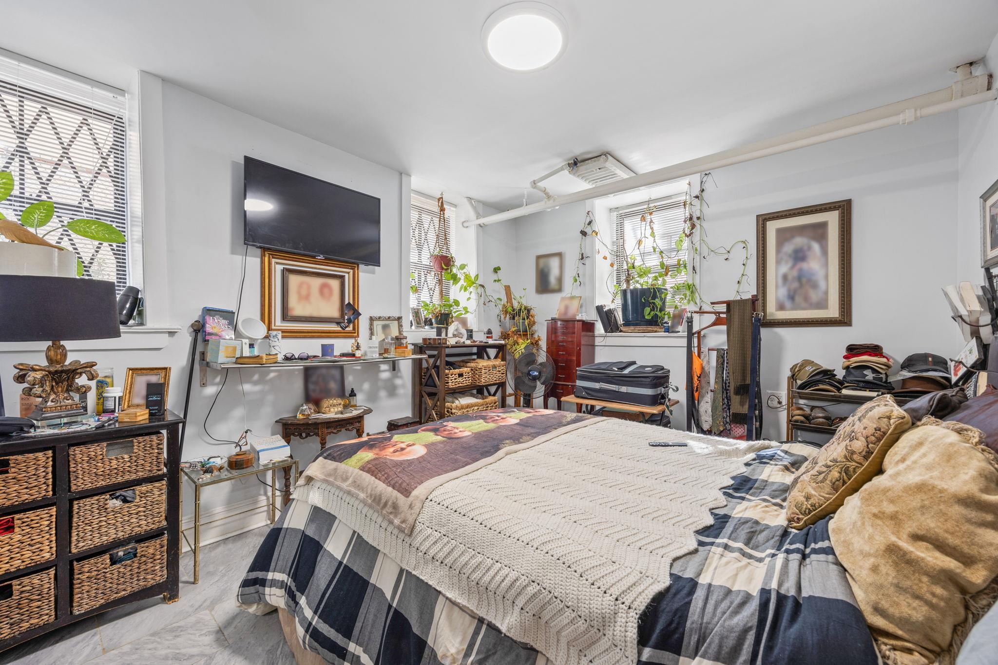 Commercial Sale Barnes  Bronx, NY 10466, MLS-816381-16