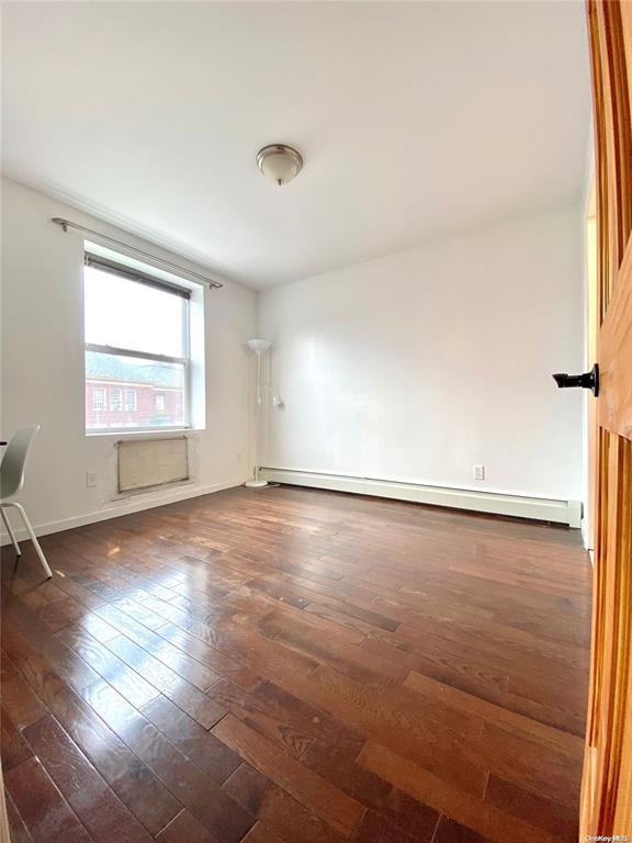 Condo 35th Ave  Queens, NY 11354, MLS-816402-3