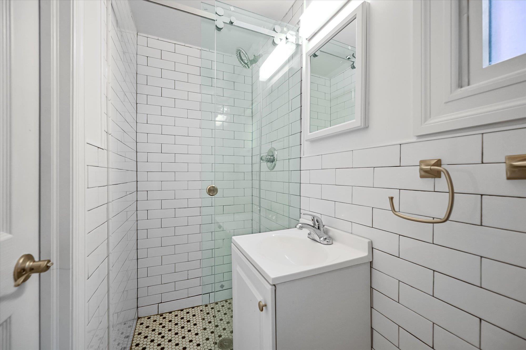 Single Family 210  Queens, NY 11364, MLS-816412-16