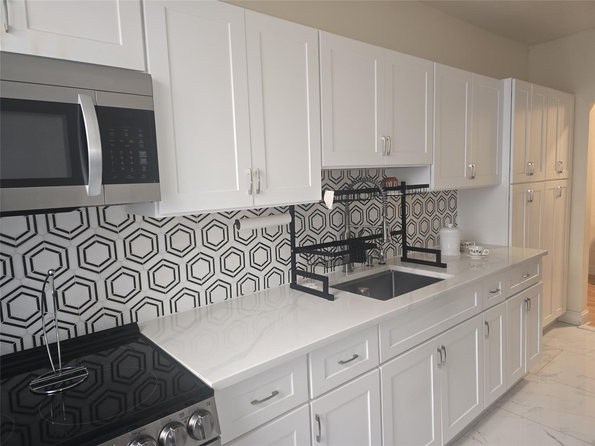 Coop Holland  Bronx, NY 10462, MLS-816454-3