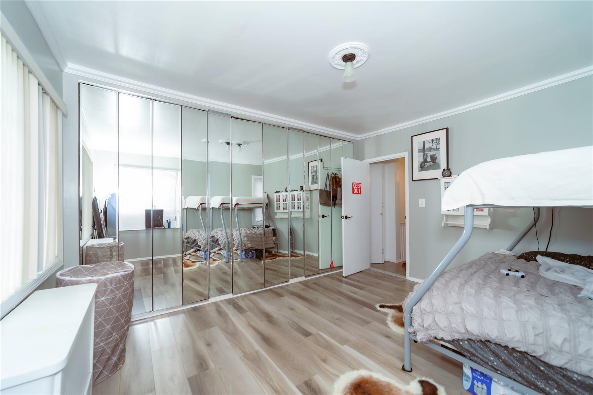 Single Family 65th  Queens, NY 11385, MLS-816465-10