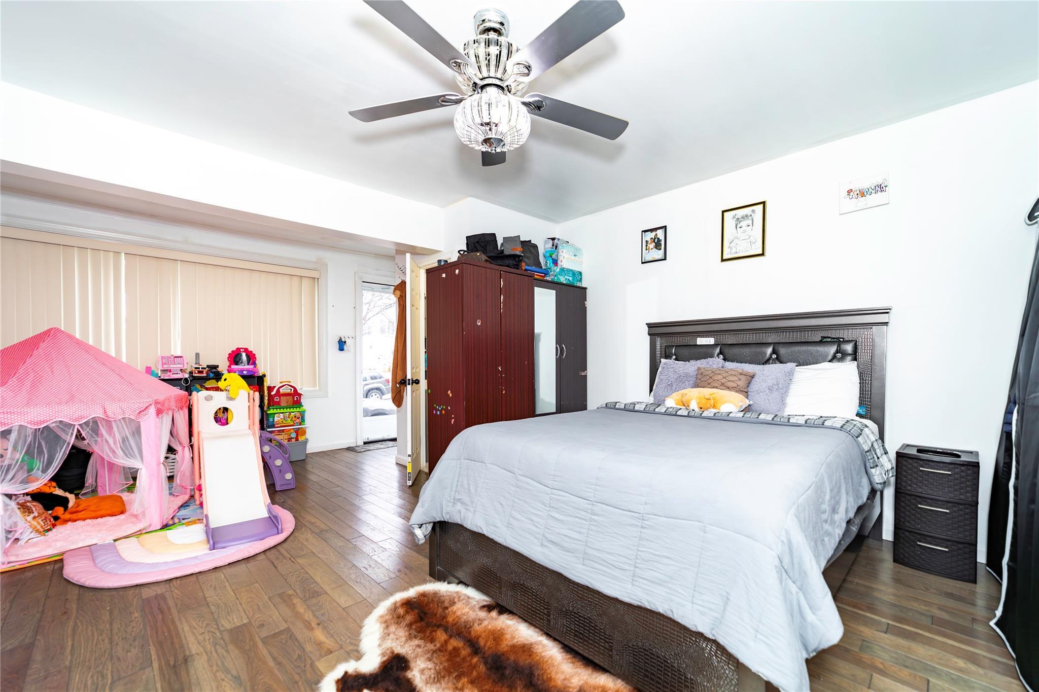Single Family 65th  Queens, NY 11385, MLS-816465-4