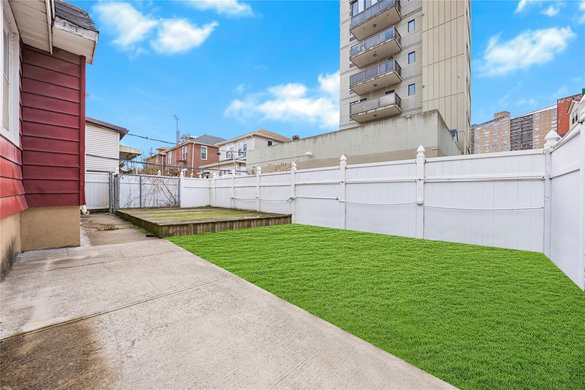 Single Family Brighton 1st  Brooklyn, NY 11235, MLS-816610-15