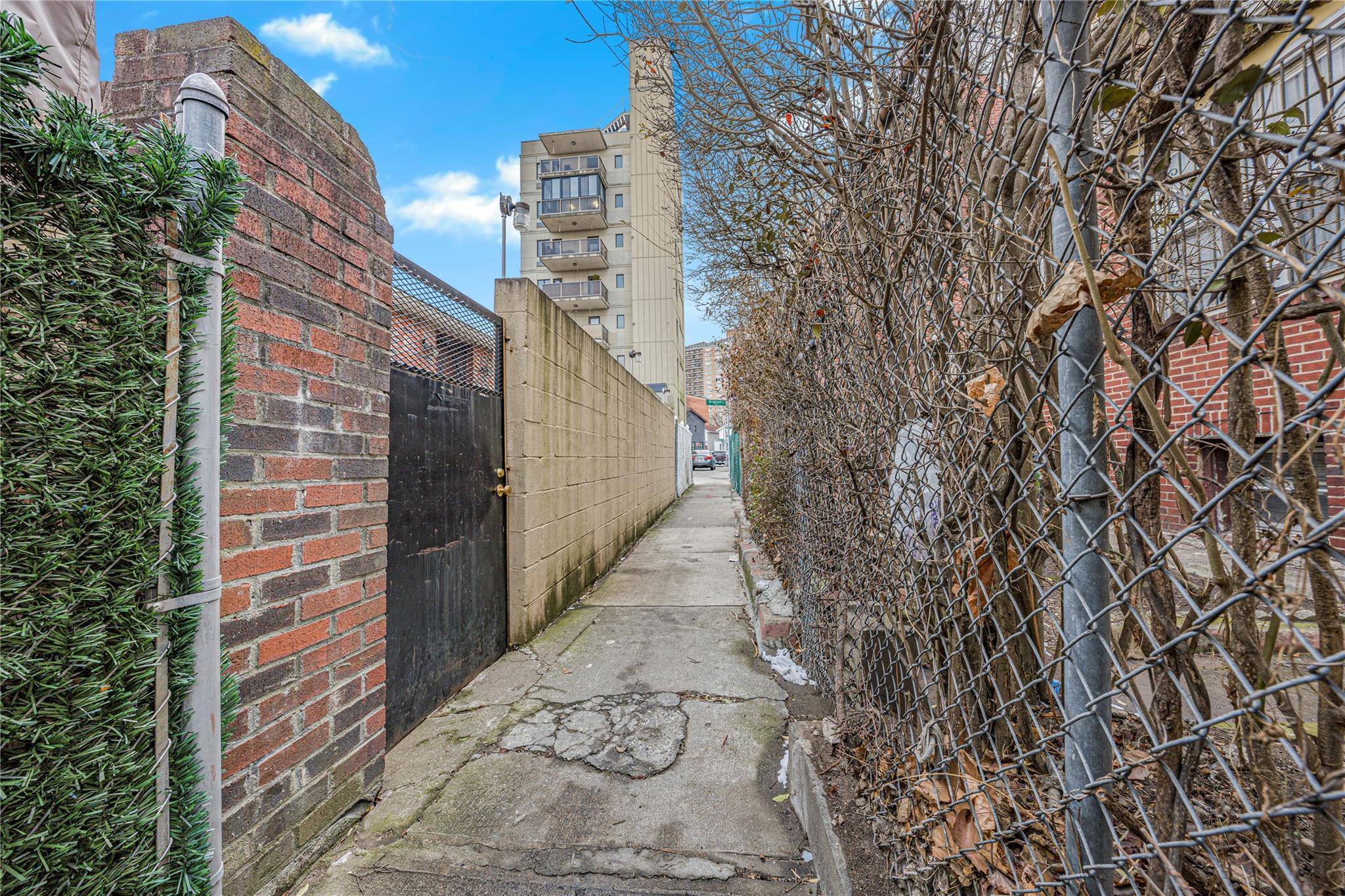 Single Family Brighton 1st  Brooklyn, NY 11235, MLS-816610-17