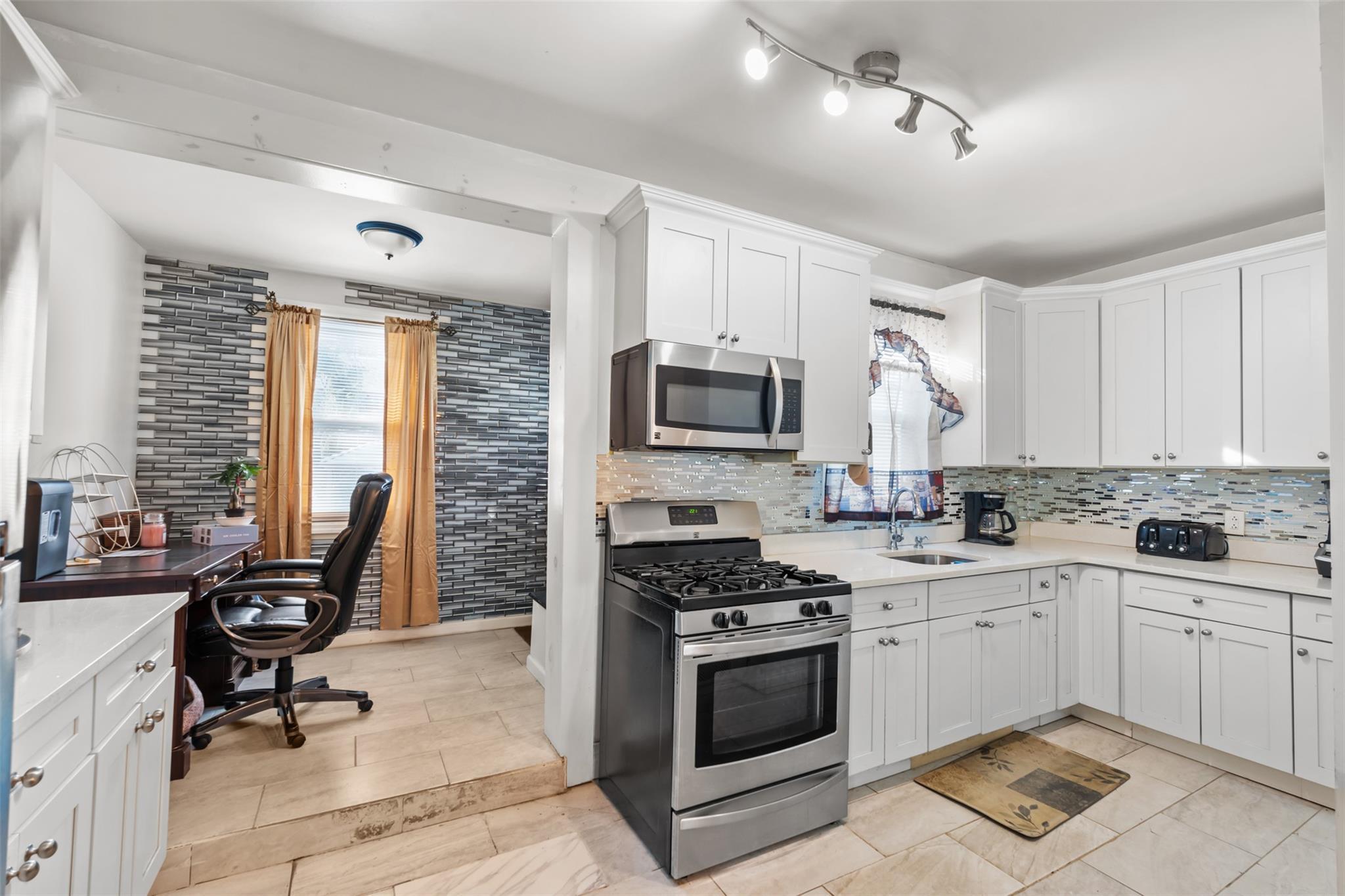 Single Family Seton  Bronx, NY 10466, MLS-816678-15