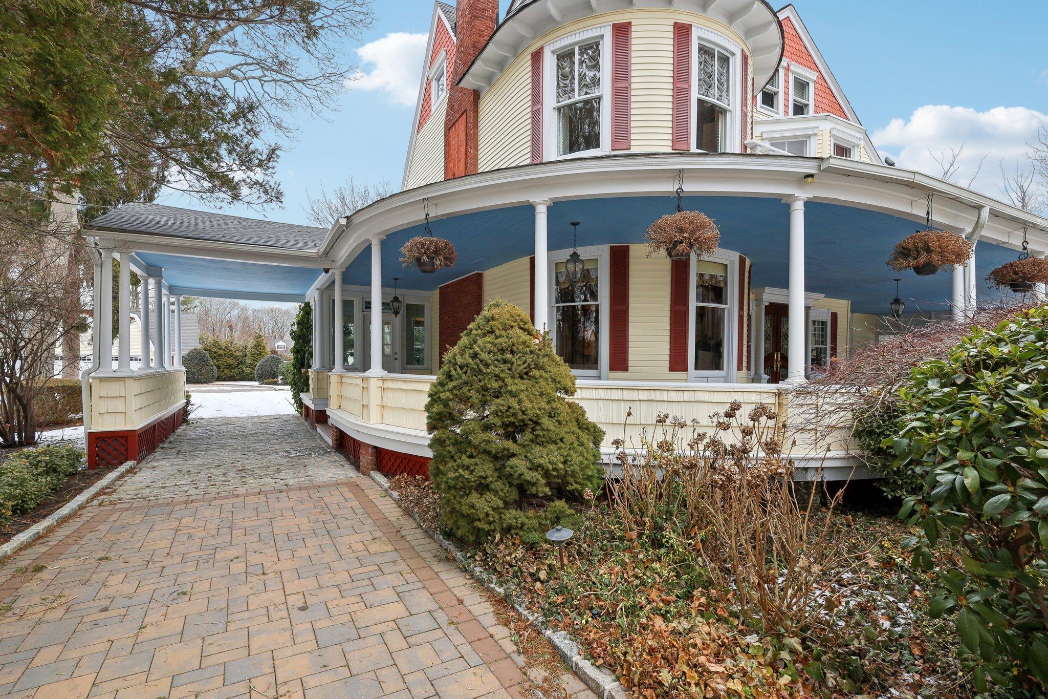 Single Family Middle  Suffolk County, NY 11705, MLS-816692-2