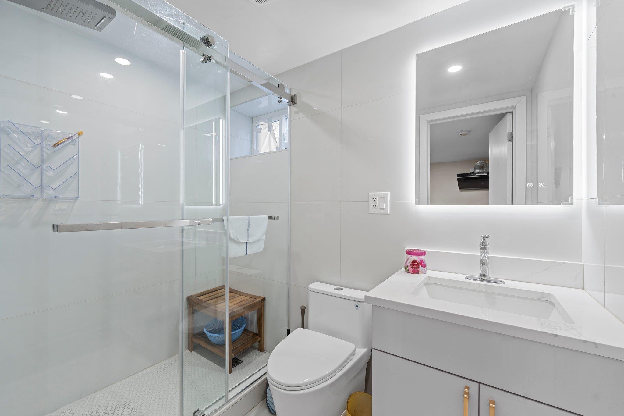 Single Family 14th  Queens, NY 11357, MLS-816746-13
