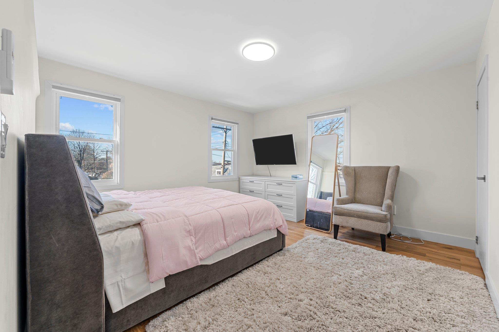 Single Family 14th  Queens, NY 11357, MLS-816746-14