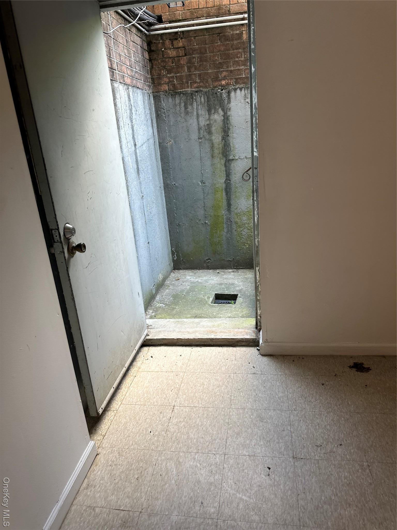 Single Family Barbey Brooklyn, NY 11207, MLS-816792-12