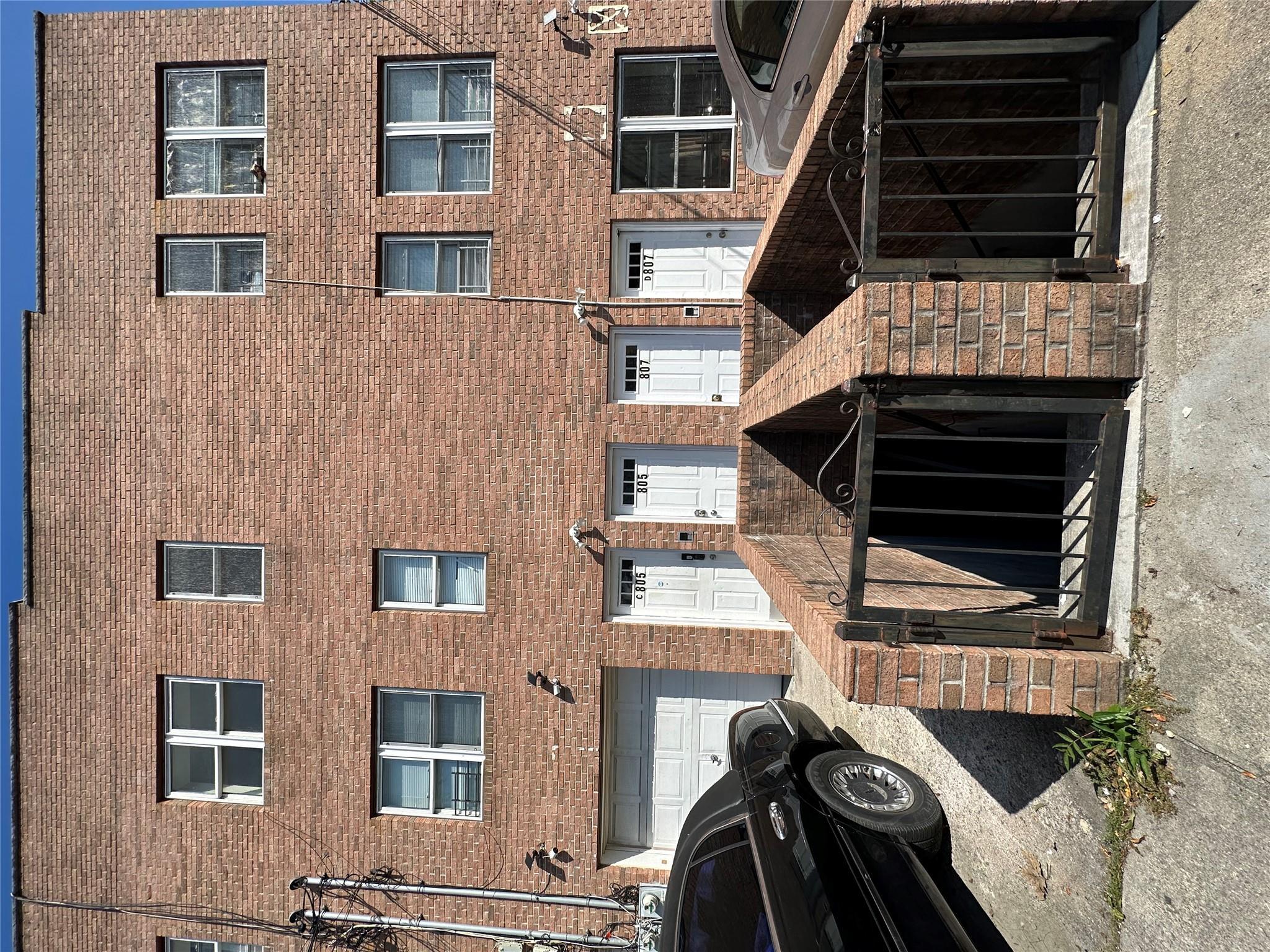 Single Family Barbey  Brooklyn, NY 11207, MLS-816792-4