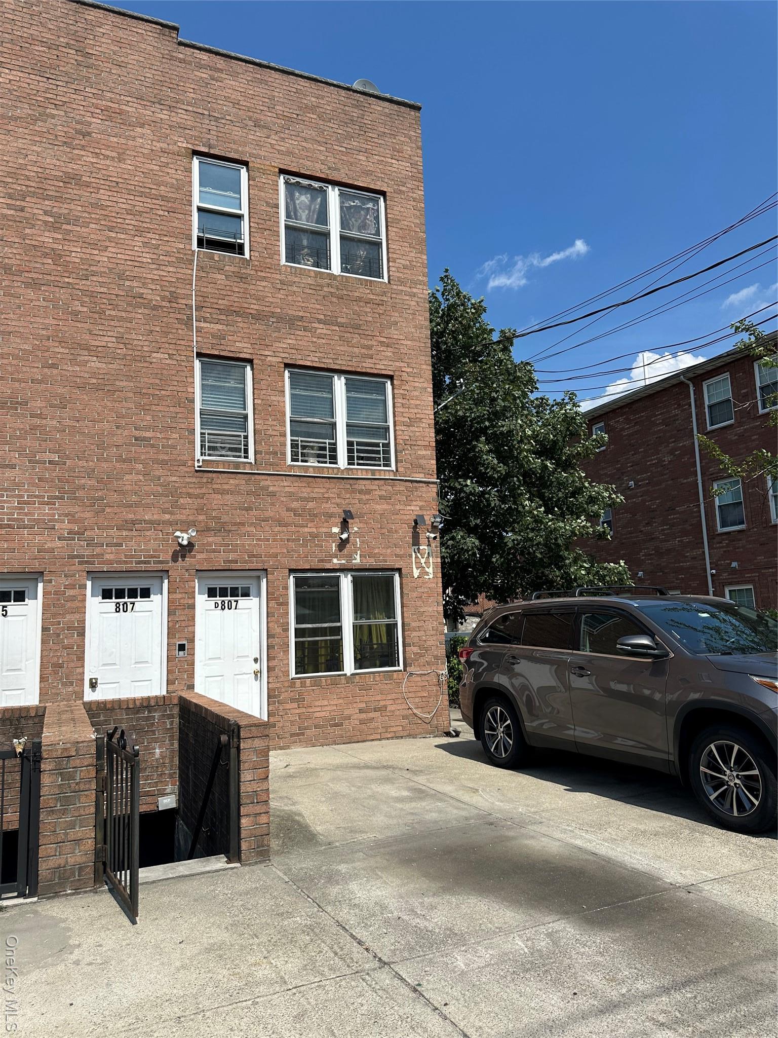 Single Family Barbey Brooklyn, NY 11207, MLS-816792-5