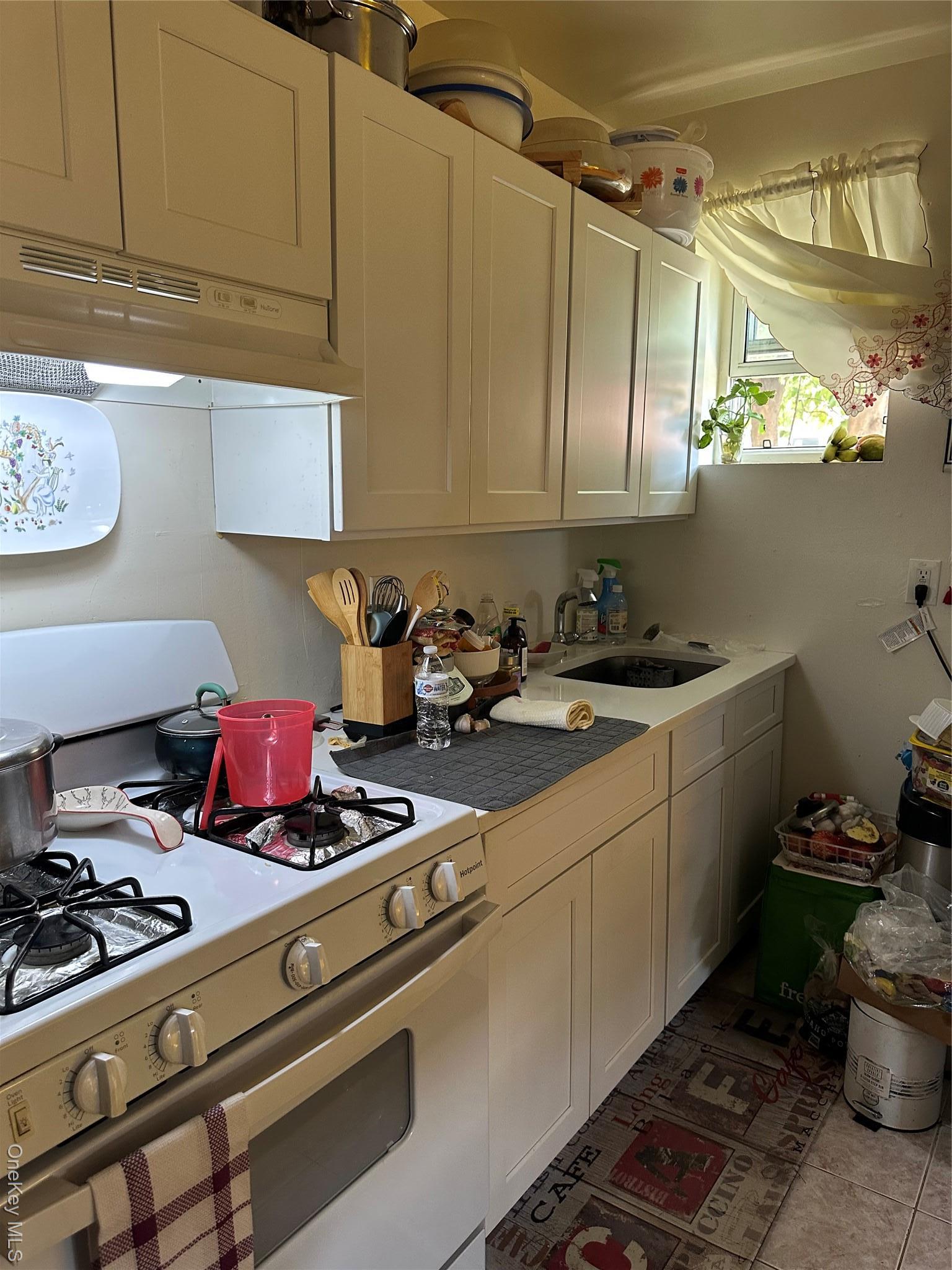 Single Family Barbey Brooklyn, NY 11207, MLS-816792-8