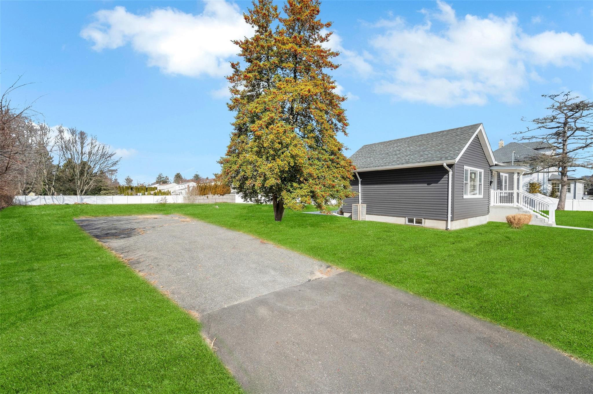 Single Family Udall  Suffolk County, NY 11795, MLS-816890-14