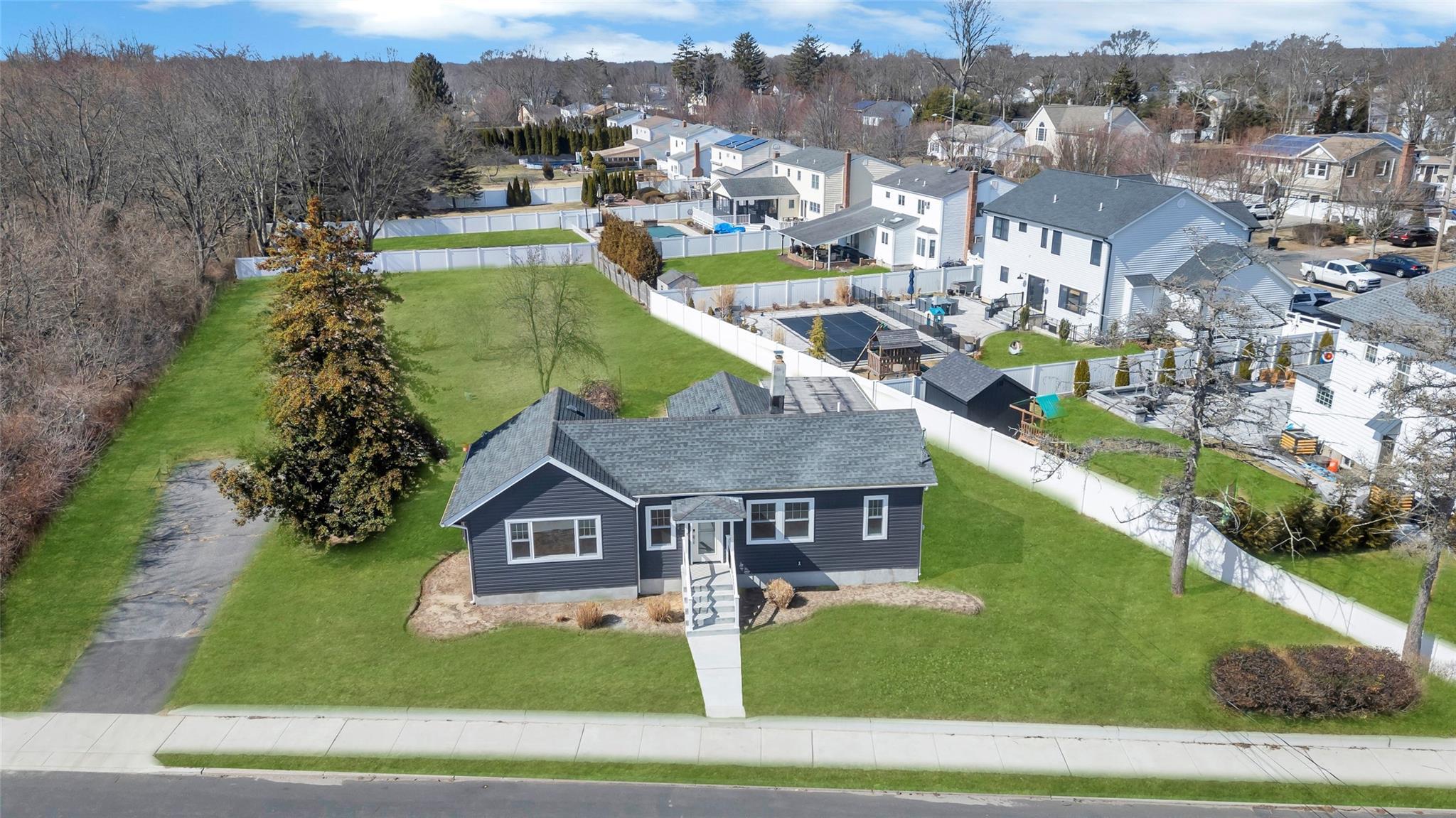 Single Family Udall  Suffolk County, NY 11795, MLS-816890-3