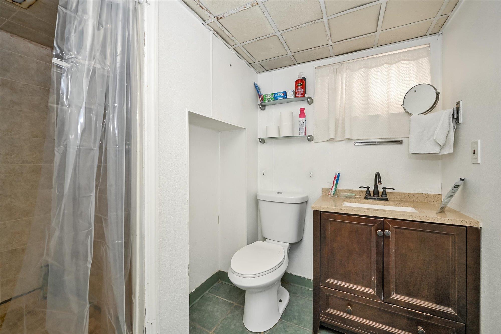 Single Family Martens  Nassau County, NY 11580, MLS-816933-17